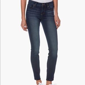 PAIGE Verdugo Ankle Skinny Jeans in Blue